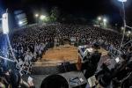 Full Gallery: Stormy Atzeres Against the Gezeiras HaGiyus by Sanz Chassidim