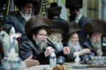 Seudas Hodaya Motzei Shabbos Nachamu in Skulen Yerushalayim