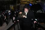 Photos and Videos: Gerrer Chassidim Protest Against Geziras Hagiyus at Prison 10