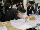 This Shabbos: Mevakshei Hashem Gathered in Tzfas Led by the Mekubal Rav Avish Tzinwirt Shlit"a for the Arizal's Yahrtzeit near Kever Binyamin HaTzaddik