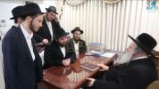 Main image for HaGaon Rav Shaul Alter Shlit"a addresses bochurim of Yeshivas Tomchei Temimim, Kfar Chabad