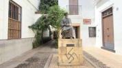 Antisemitic Vandalism: Swastika Spray-Painted On Rambam Statue In Spain.