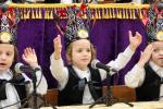Mesibas Chumash Seudah at the Satmar Talmud Torah in Yerushalayim.
