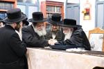 Photo Gallery of Kabbalas Kahal by the Sanzer Rebbe Shlit"a Across Eretz Yisroel for the Yemei Harachamim Veharatzon.