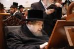 Visit of the Rishon LeZion, Rav Yitzchak Yosef Shlit"a, to the Belzer Rebbe Shlit"a.