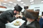 Yoma D'simcha in Sassov: The Rebbe's New Sefer is Published