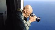 Main image for 😳&nbsp;FACE VS. 300 KNOTS: Ex-Navy Captain's Wild Aerial Shot Goes Viral