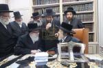 The Bohusher Rebbe Shlit"a Visiting Pe'er HaDor HaGaon HaTzaddik Rav Yaakov Meir Shechter Shlit"a