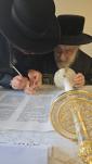 Ksivas Sefer Torah: The Liska Rebbe Shlit"a at a Ksivas Sefer Torah Written by Reb Yaakov Dov Cohen