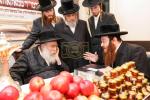 The Makava Gaavad Shlit"a Blesses the Apples and Honey for the Girls of 'Bayis Lepleitos'