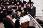 Krias HaKorbanos and Emiras Tashlich by the Bobov-45 Rebbe Shlit"a