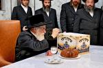 Yom HaKadosh by the Vizhnitzer Rebbe Shlit"a