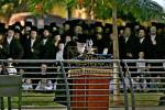 Yom HaKadosh by the Vizhnitzer Rebbe Shlit"a