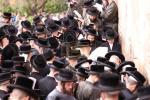 The Toldos Aharon Rebbe Shlit"a at the Final Selichos on Erev Yom Kippur