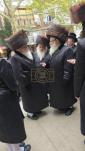 Sichas Divrei Chachamim: HaGaon HaTzaddik Gaavad Faltishan Shlit"a Meets the Sanz Klausenburger Rebbe Shlit"a
