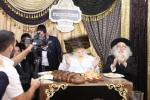 Lavish Hoshana Rabbah Seudah at the Residence of HaGaon Rav Moshe Sternbuch Shlit"a for Supporters of Kollelei Teshuvos VeHanhagos Under His Leadership