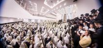 Basukkos Hoshavti: Sukkos 5787 by the Bobov-45 Rebbe Shlit"a