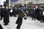 Simchas Beis Hashoeiva in Dinov