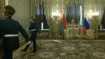 Putin Welcomes Belarusian Leader Lukashenko to Kremlin