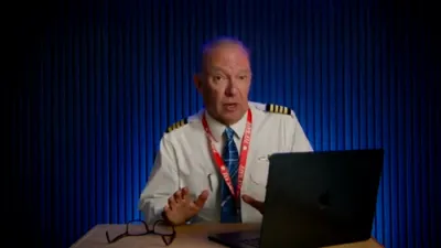 Heroic Air Traffic Controller Saves the Day: Captain Steeeve Breaks Down Miracle Landing of Powerless Jet