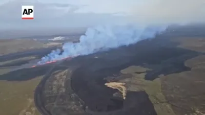 Volcano begins erupting in southwestern Iceland