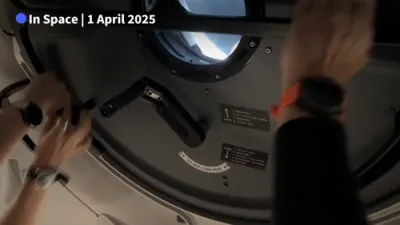 Stunning SpaceX Crew Snapshots Reveal Antarctica's Icy Land