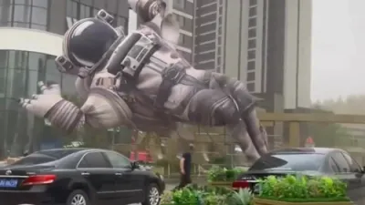 Level 15 Winds Rip Through Northern China, Tearing Off Rooftops and Causing Urban Chaos.