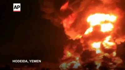 Houthi Video Shows Fires After Israeli Airstrikes on Hodeida Cement Factory.