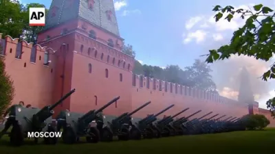 Putin and Xi Jinping Attend Russia's Victory Day.