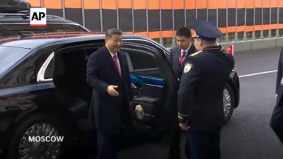 Xi Jinping Arrives at Kremlin for Talks with Putin