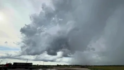 Massive Wall of Rain Sweeps Across Central Texas.