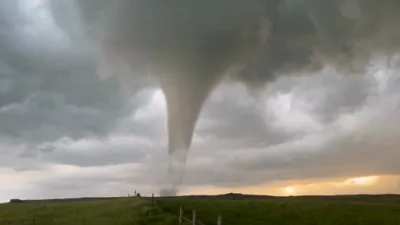 Spectacular Yet Violent Tornado Touches Down in Gary. 