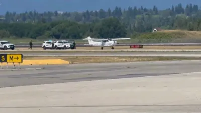 Alleged Plane Thief Arrested at Gunpoint on Vancouver Airport Runway. 