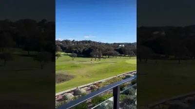 Plane Crash-Lands on Sydney Golf Course.