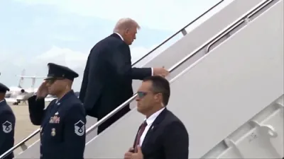 JUST IN: Trump Heads to New York.