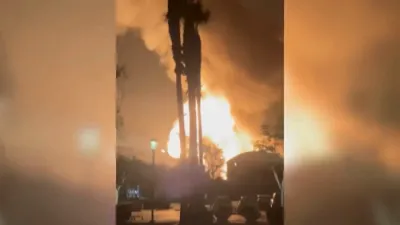 Massive Fireball Erupts At Los Angeles Oil Refinery. 