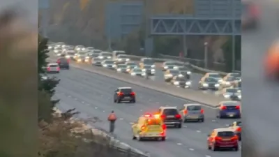 Just Eat Rider Spotted Cycling on M4 During Rush Hour. 