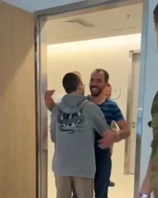 Freed Israeli Hostages Reunite In Heartwarming Meeting.