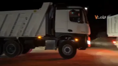 UPDATE: Egypt Dispatches 12 Heavy Machines to Gaza for Cleanup, Recovery.
