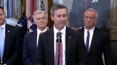 Oval Office Scare: Dr. Oz Rushes to Aid Collapsed Novo Nordisk Executive in Oval Office.