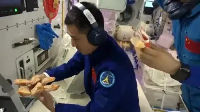 Chinese Astronauts Enjoy the World's First Barbecue in Space Aboard.