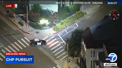 California Highway Patrol Stops Fleeing Suspects in LA.