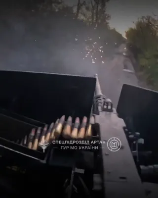 Ukrainian Special Forces Target Russian Position with Heavy Gun.