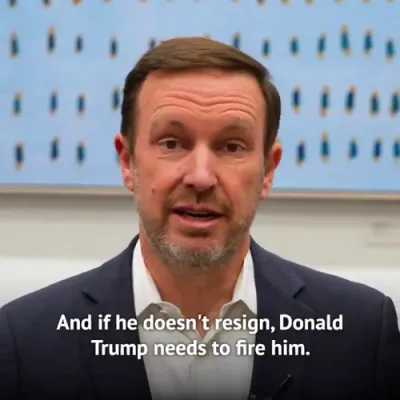 Sen. Murphy Demands Hegseth Resignation Over Venezuela Strikes