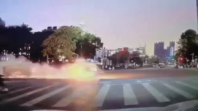 Chinese Courier Suffers Severe Burns After E-Bike Fire.