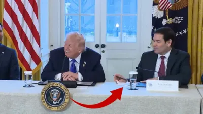 Rubio Cringes After Trump Publicly Reveals Side Note 🤣