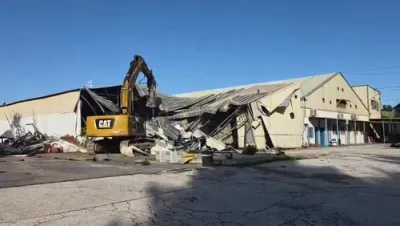 Israel Dismantles UNRWA Presence in Jerusalem After Legal Ban.