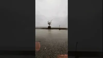 Italian Mayors Knocked Over by Strong Wave During a Cyclone.