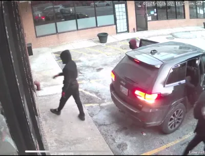 Chicago Police Release Footage of ATM Burglary Spree.