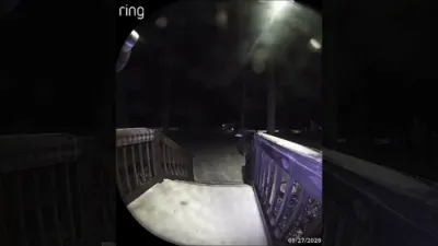 😂&nbsp;FAST FOOD: Viral Clip Captures Hilarious Icy Porch Delivery Fail.
